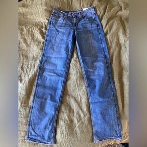 NWT American Eagle 90s straight jeans